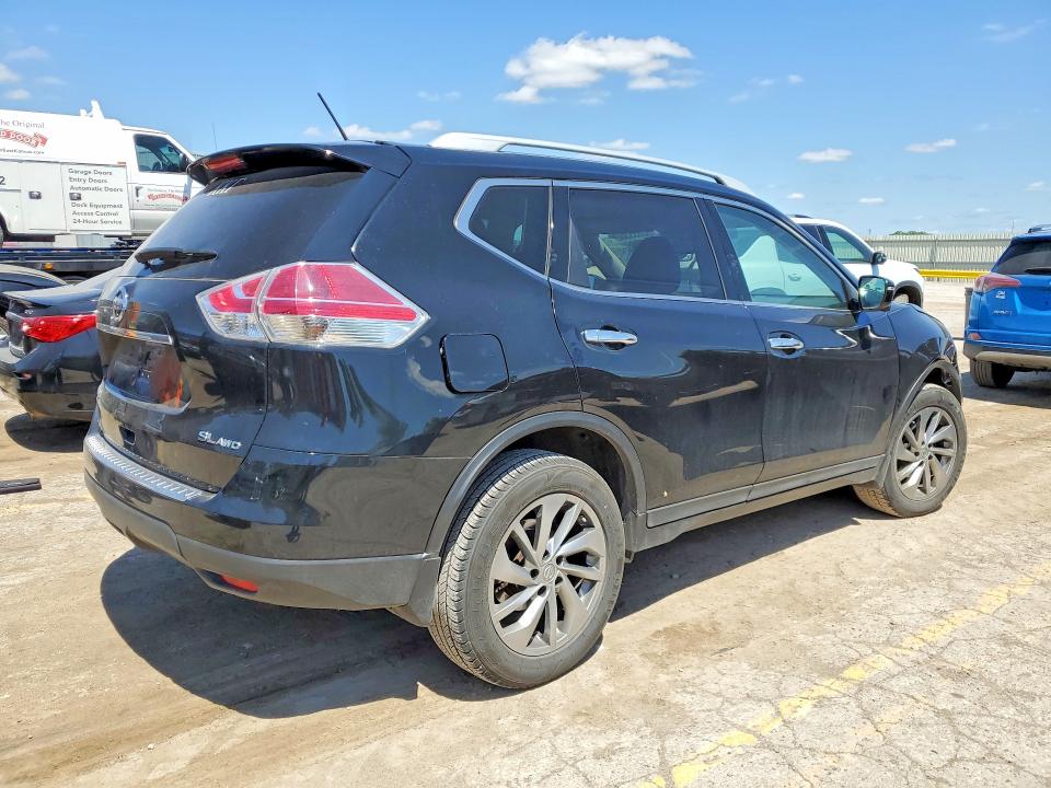 50635306 :رقم المزاد ، 5N1AT2MV5FC814208 vin ، 2015 Nissan Rogue مزاد بيع
