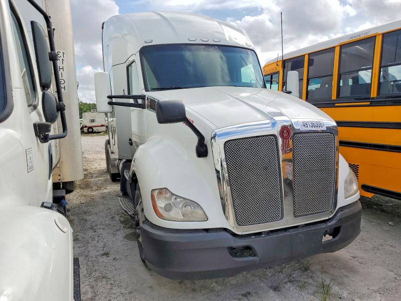49136306 :رقم المزاد ، 1XKYDP9X2LJ360597 vin ، 2020 Kenworth T680 مزاد بيع