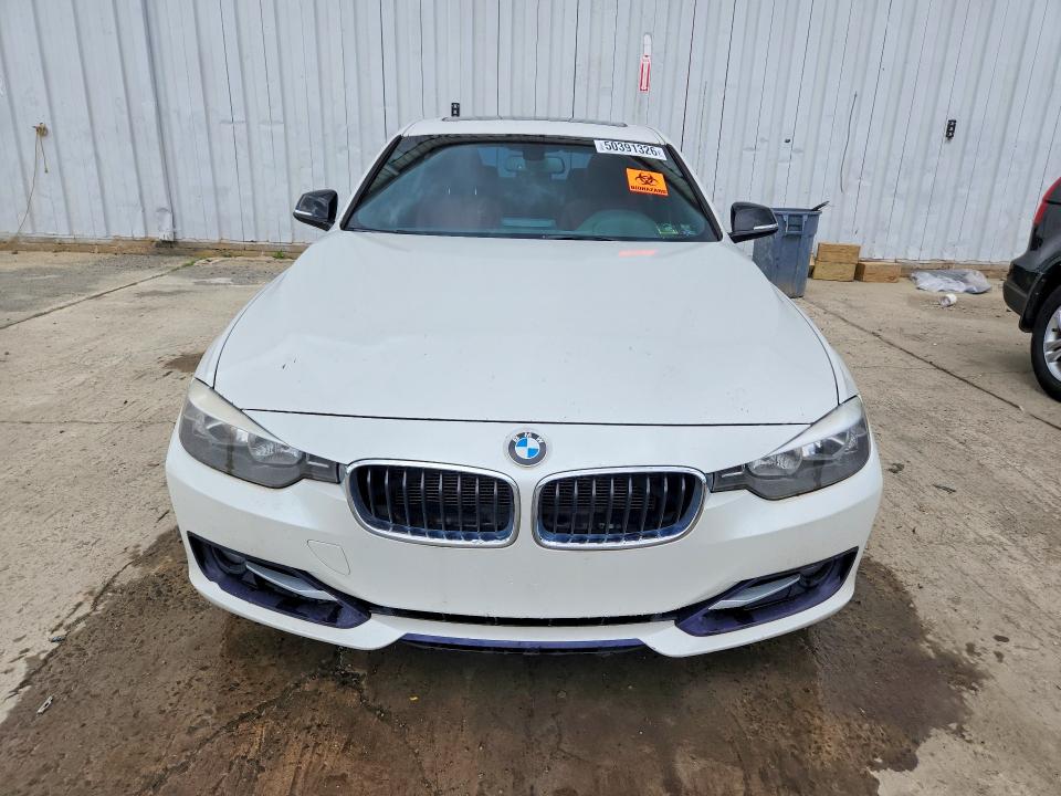 2014 Bmw 328 მანქანა იყიდება აუქციონზე, vin: WBA3A5G53ENP33305, აუქციონის ნომერი: 50391326