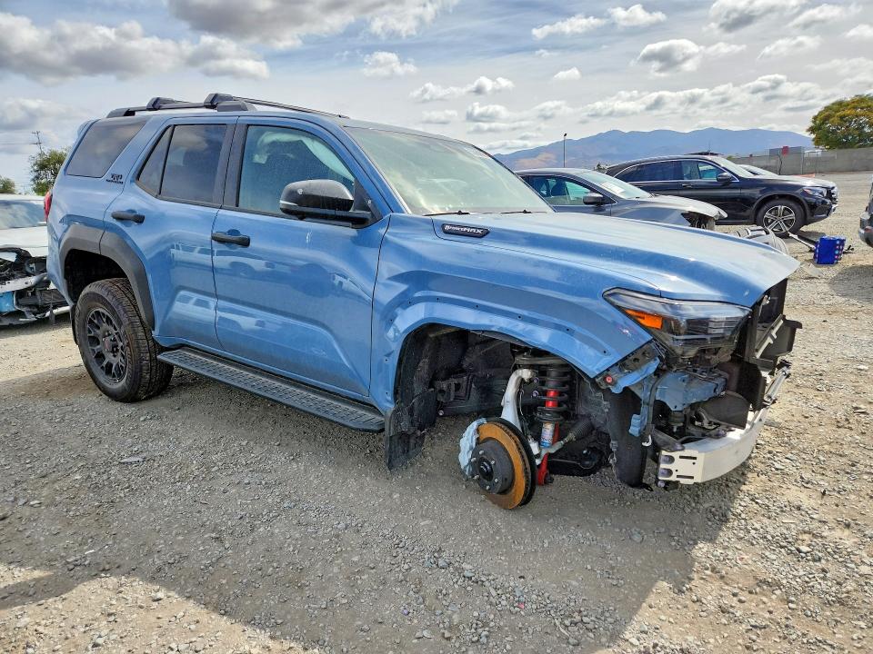 2025 Toyota 4runner მანქანა იყიდება აუქციონზე, vin: JTEVB5BR0S5021084, აუქციონის ნომერი: 50560886