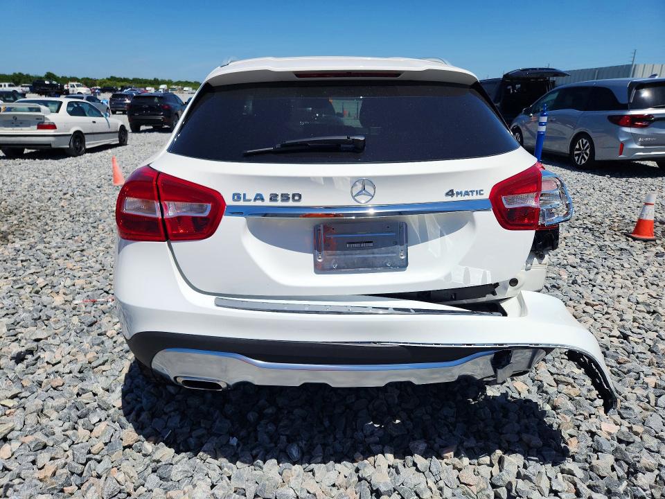 50083466 :رقم المزاد ، WDCTG4GB0JU000091 vin ، 2018 Mercedes-benz Gla مزاد بيع