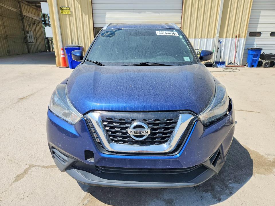 49743856 :رقم المزاد ، 3N1CP5CU4JL541872 vin ، 2018 Nissan Kicks مزاد بيع