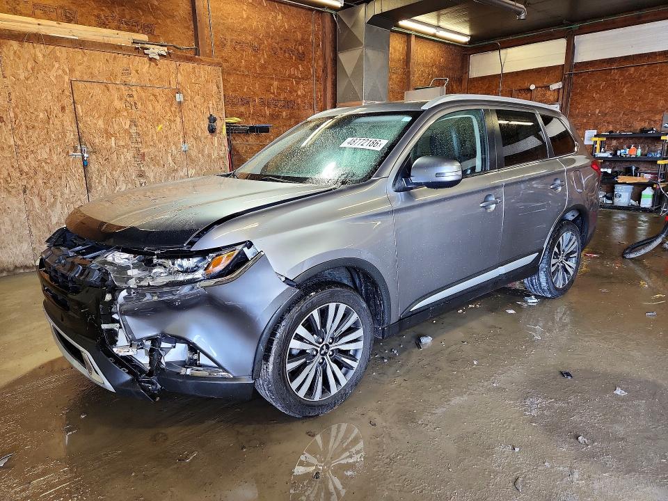 48772186 :رقم المزاد ، JA4AZ3A33LZ021388 vin ، 2020 Mitsubishi Outlander مزاد بيع