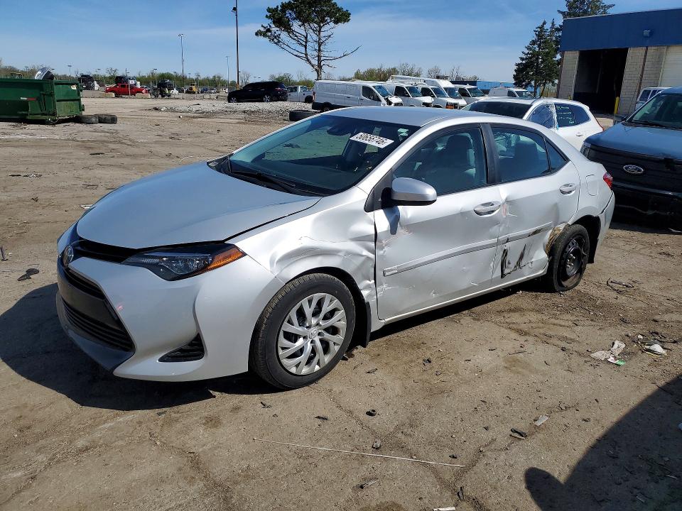 50656746 :رقم المزاد ، 2T1BURHE9JC097921 vin ، 2018 Toyota Corolla مزاد بيع