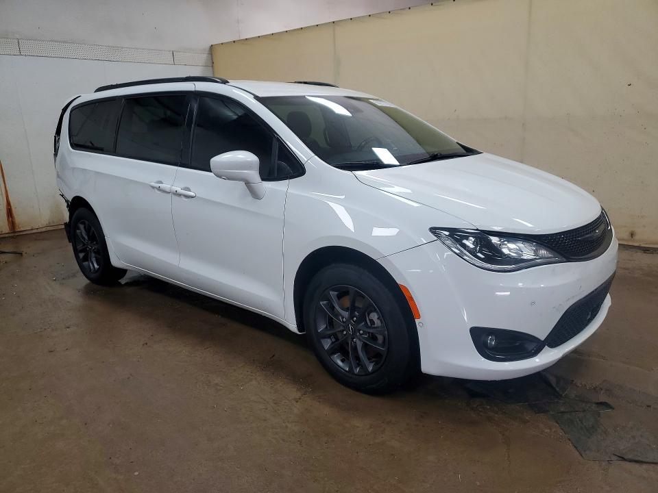 50272766 :رقم المزاد ، 2C4RC3BG0LR273847 vin ، 2020 Chrysler Pacifica مزاد بيع