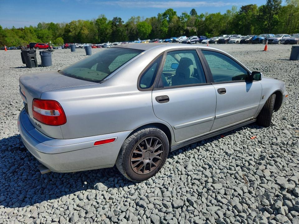 2004 Volvo S40 მანქანა იყიდება აუქციონზე, vin: YV1VS275X4F034523, აუქციონის ნომერი: 49744776