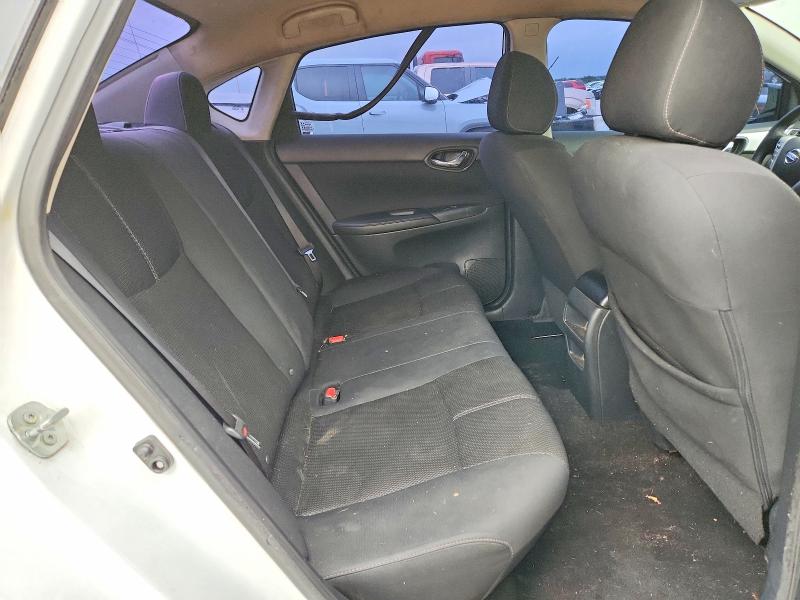 46780476 :رقم المزاد ، 3N1AB7AP8HY233888 vin ، 2017 Nissan Sentra مزاد بيع