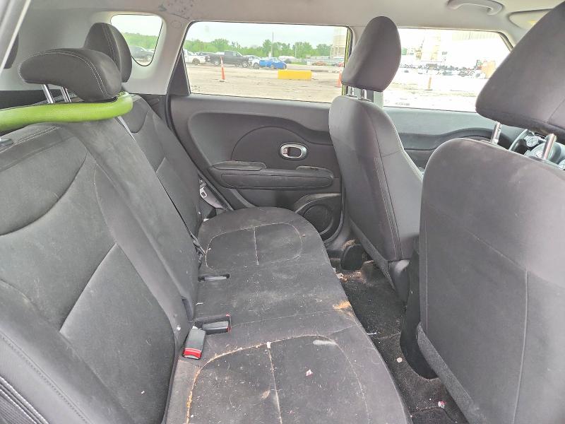 51422646 :رقم المزاد ، KNDJN2A27F7764784 vin ، 2015 Kia Soul مزاد بيع