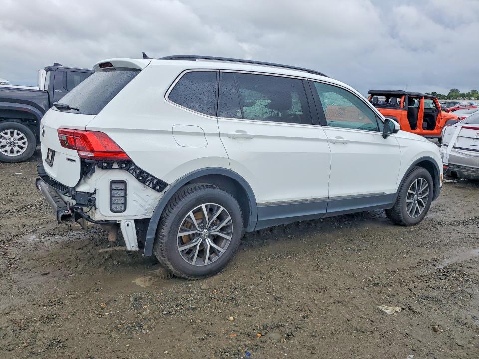 47927866 :رقم المزاد ، 3VV2B7AX9LM062801 vin ، 2020 Volkswagen Tiguan مزاد بيع
