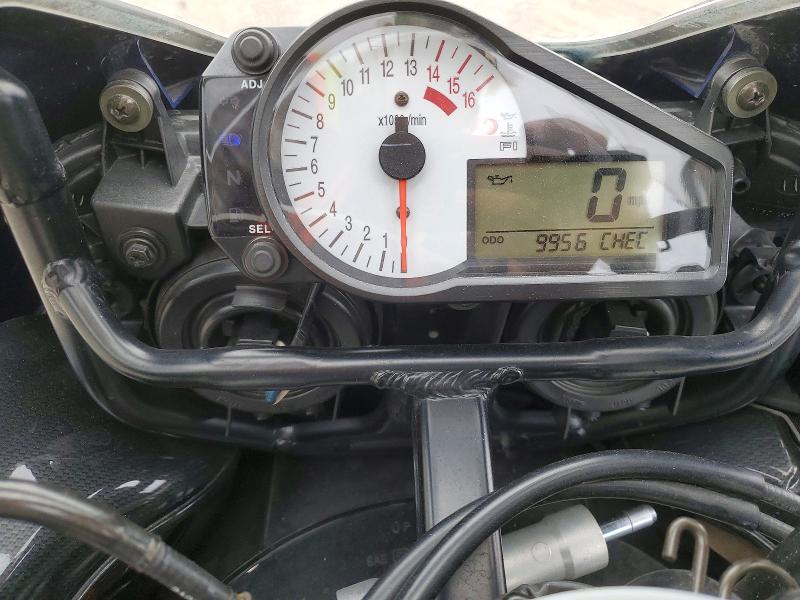 51125676 :رقم المزاد ، JS1GR7HA122104685 vin ، 2002 Suzuki Gsx-r750 مزاد بيع