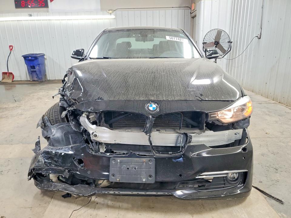 50774276 :رقم المزاد ، WBA3B5G55DNS04787 vin ، 2013 Bmw 328 مزاد بيع