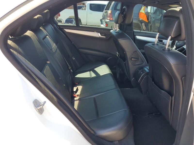 Продаж на аукціоні авто 2013 Mercedes-benz C, vin: WDDGF4HB0DA807361, номер лоту: 50418536