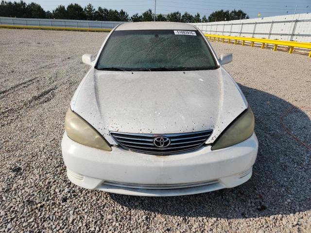 51083916 :رقم المزاد ، 4T1BE32K35U556373 vin ، 2005 Toyota Camry مزاد بيع