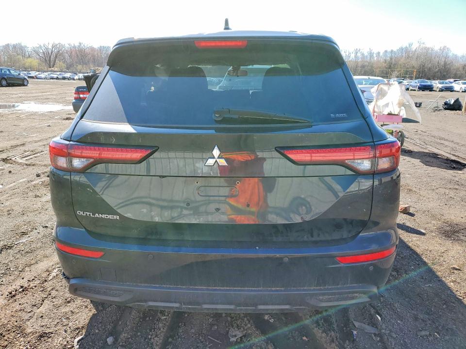 Продаж на аукціоні авто 2022 Mitsubishi Outlander, vin: JA4J4TA81NZ040910, номер лоту: 48942636