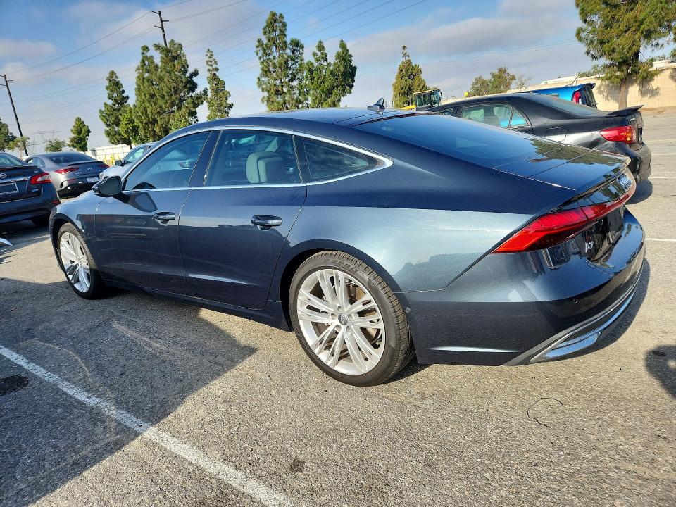 Продажа на аукционе авто 2020 Audi A7, vin: WAUR2AF24LN010549, номер лота: 51897006