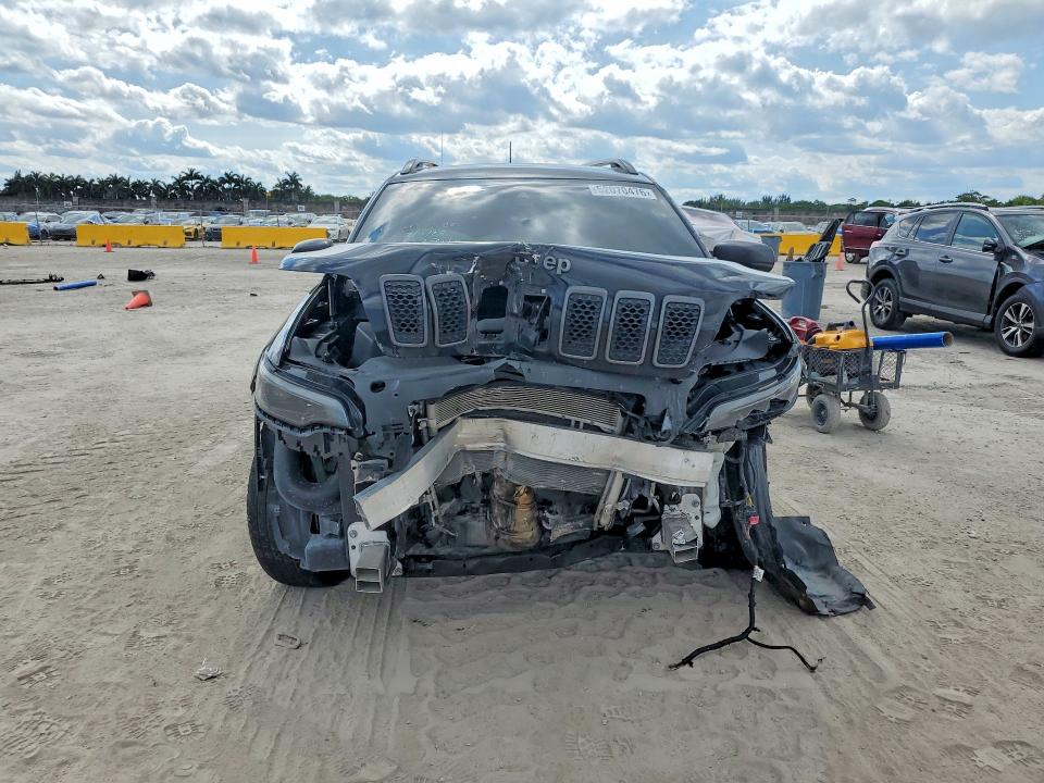 52070476 :رقم المزاد ، 1C4PJMMX8MD122940 vin ، 2021 Jeep Cherokee مزاد بيع