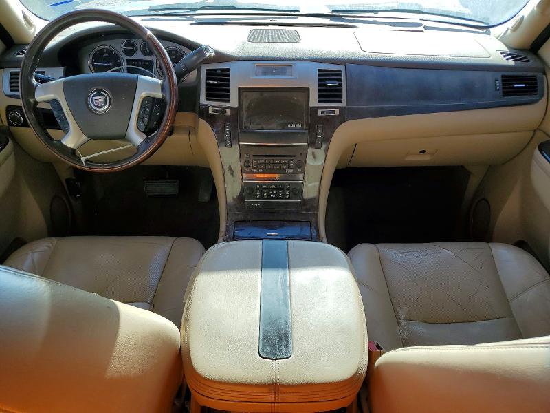 2011 Cadillac Escalade მანქანა იყიდება აუქციონზე, vin: 1GYS3HEF6BR217878, აუქციონის ნომერი: 50919626