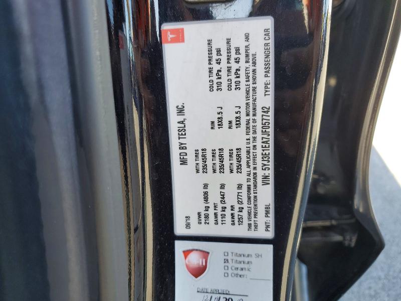 51858356 :رقم المزاد ، 5YJ3E1EA7JF057742 vin ، 2018 Tesla Model 3 مزاد بيع