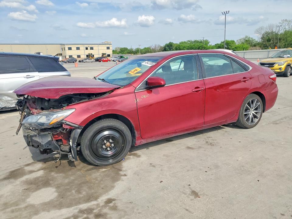 48423066 :رقم المزاد ، 4T1BK1FK7HU578520 vin ، 2017 Toyota Camry مزاد بيع