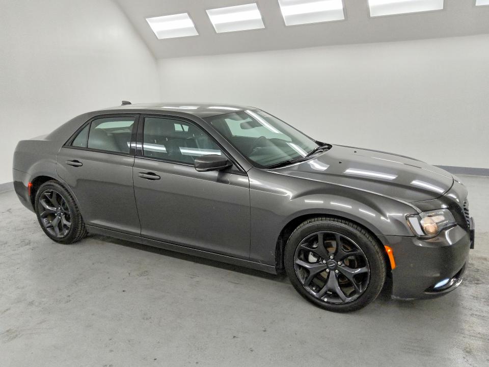 48598656 :رقم المزاد ، 2C3CCABG1PH641009 vin ، 2023 Chrysler 300 مزاد بيع