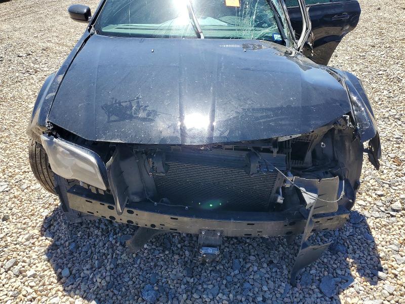 49961166 :رقم المزاد ، 2C3CCAGG9JH321193 vin ، 2018 Chrysler 300 مزاد بيع