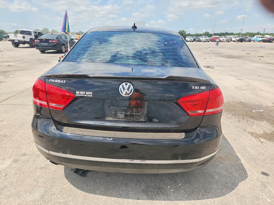 51528066 :رقم المزاد ، 1VWBS7A30FC019544 vin ، 2015 Volkswagen Passat مزاد بيع