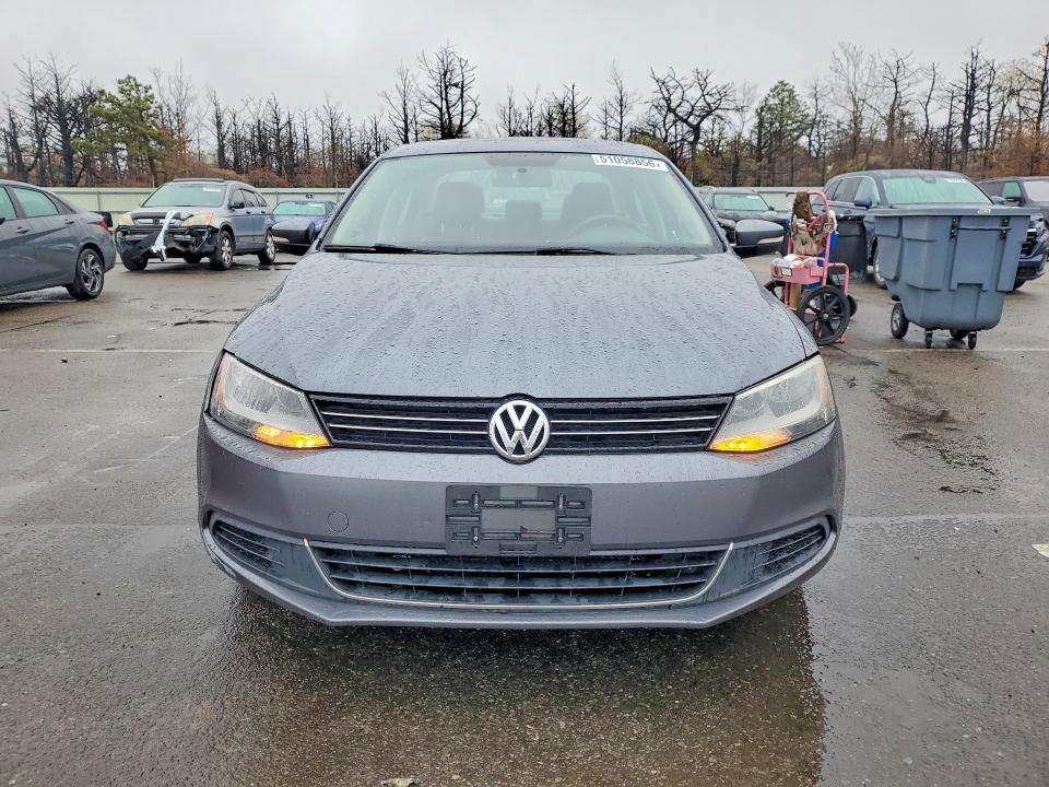 51058856 :رقم المزاد ، 3VWD17AJ3EM403390 vin ، 2014 Volkswagen Jetta مزاد بيع