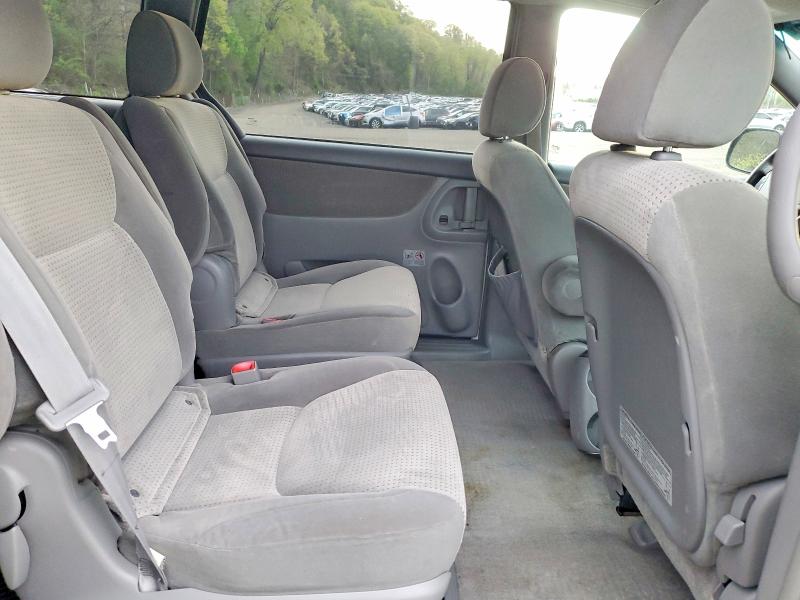 51332776 :رقم المزاد ، 5TDBK23CX7S008408 vin ، 2007 Toyota Sienna مزاد بيع