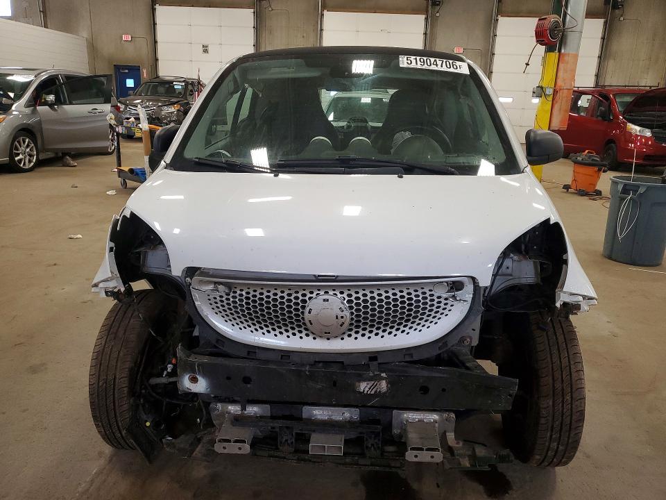Aukcja sprzedaży 2017 Smart Fortwo, vin: WMEFJ5DA1HK169713, numer aukcji: 51904706
