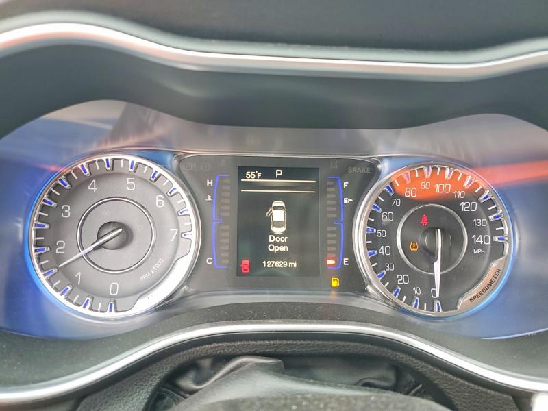 2015 Chrysler 200 მანქანა იყიდება აუქციონზე, vin: 1C3CCCAB4FN742679, აუქციონის ნომერი: 50341176