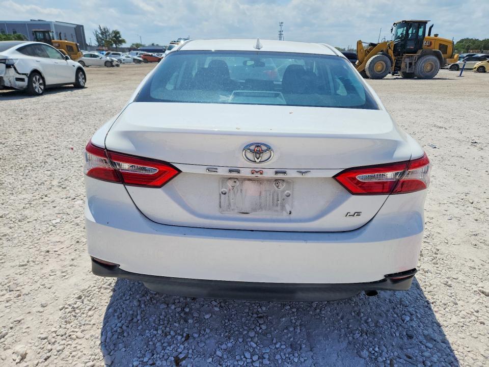 51835176 :رقم المزاد ، 4T1B11HK3KU741753 vin ، 2019 Toyota Camry مزاد بيع