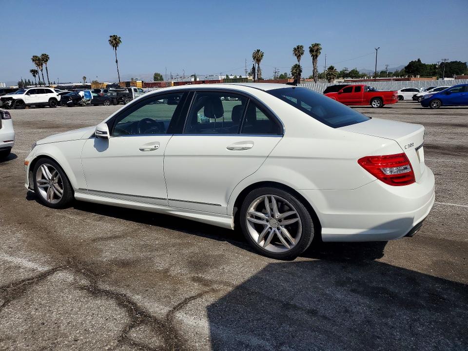 2012 Mercedes Benz C მანქანა იყიდება აუქციონზე, vin: WDDGF8BB7CR209185, აუქციონის ნომერი: 50079316