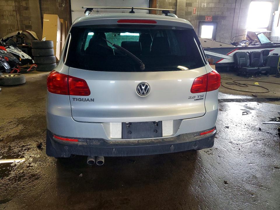 49391216 :رقم المزاد ، WVGBV7AX2CW599043 vin ، 2012 Volkswagen Tiguan مزاد بيع