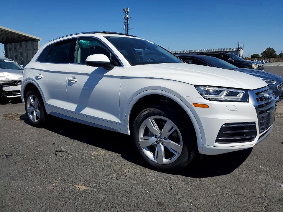 48525906 :رقم المزاد ، WA1BNAFY9J2043054 vin ، 2018 Audi Q5 مزاد بيع