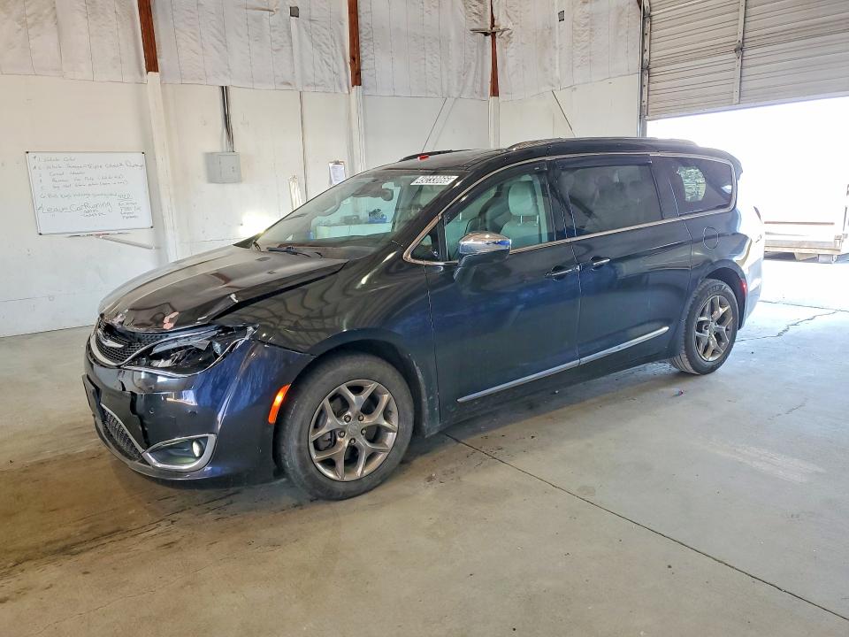 Продажа на аукционе авто 2017 Chrysler Pacifica, vin: 2C4RC1GG1HR578102, номер лота: 49233066