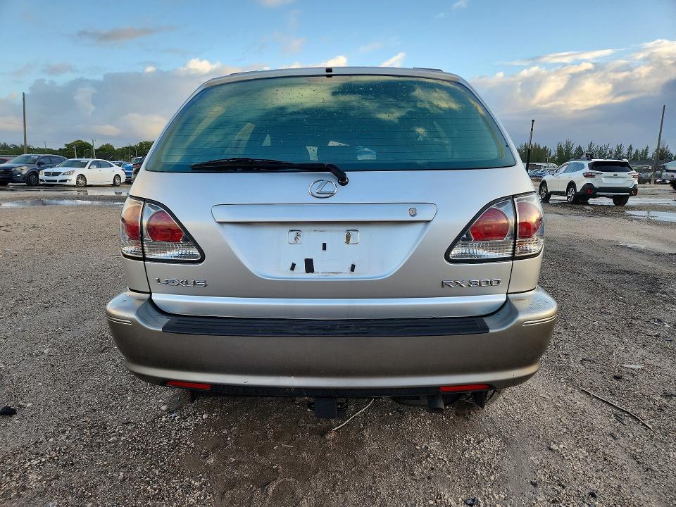 49149866 :رقم المزاد ، JTJGF10U420119577 vin ، 2002 Lexus Rx 300 مزاد بيع