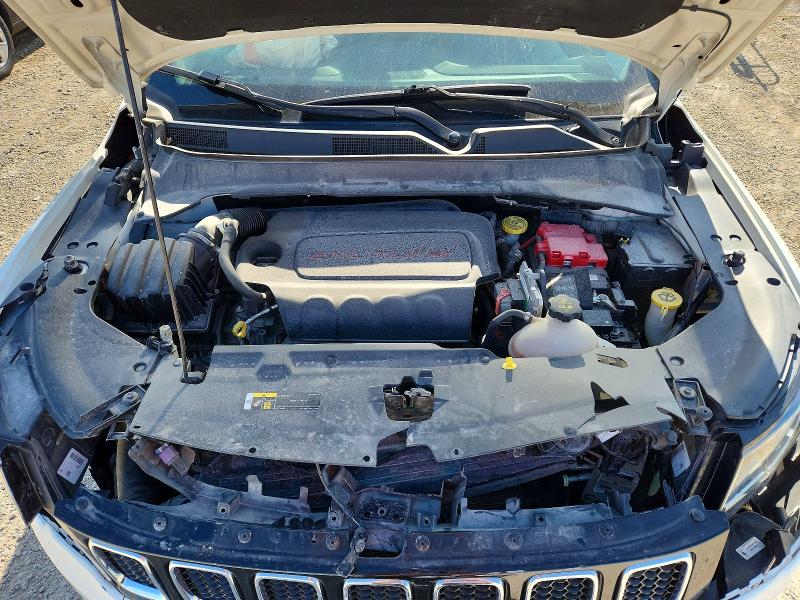 51530526 :رقم المزاد ، 3C4NJDCBXKT618701 vin ، 2019 Jeep Compass مزاد بيع