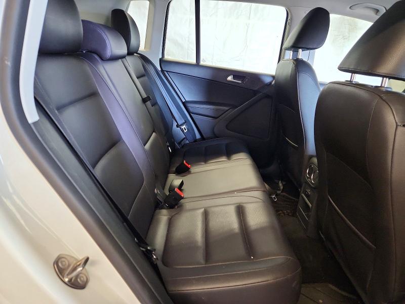 Продажа на аукционе авто 2016 Volkswagen Tiguan, vin: WVGBV7AX0GW010979, номер лота: 48284426