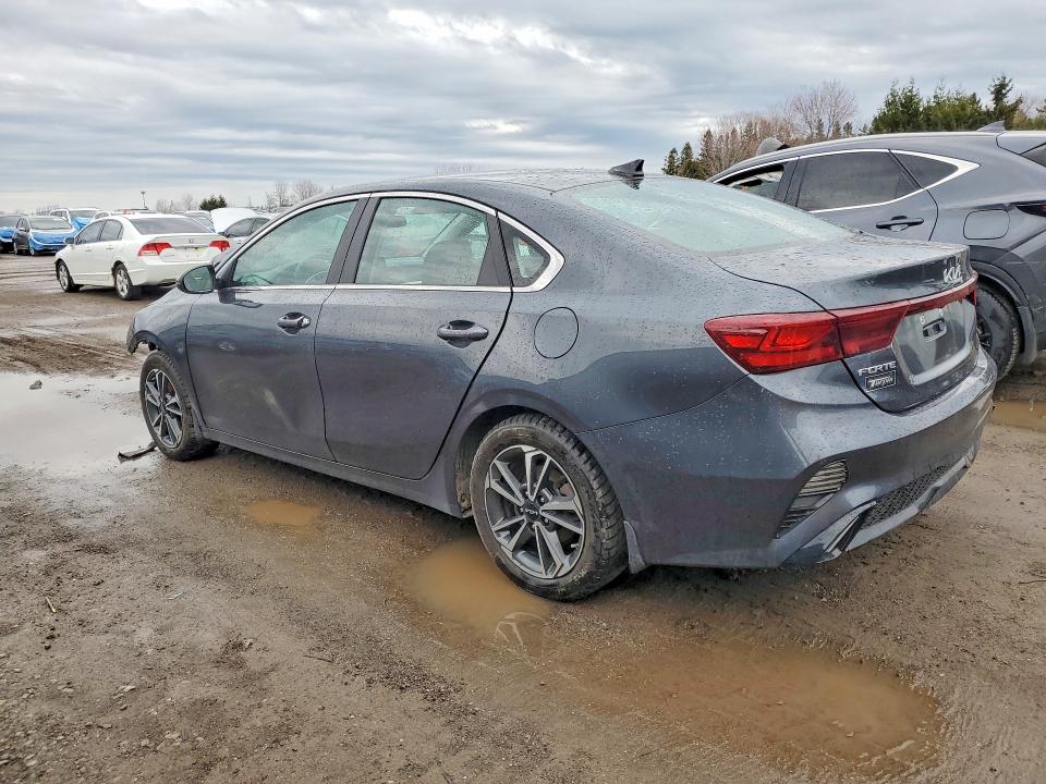 48395666 :رقم المزاد ، 3KPF34AD7NE535917 vin ، 2022 Kia Forte مزاد بيع