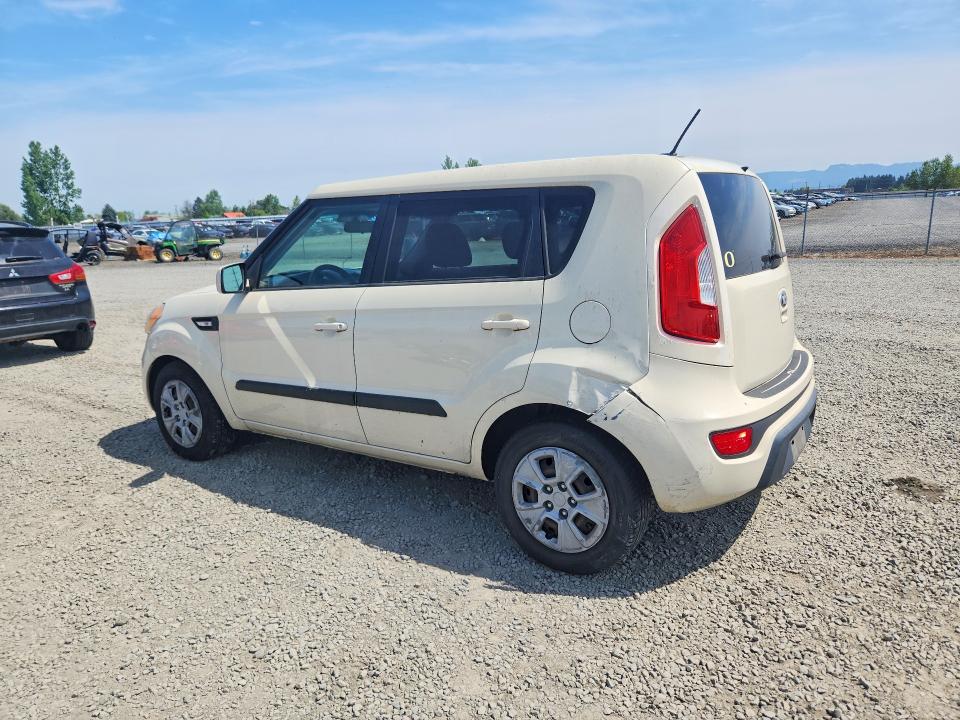 2013 Kia Soul მანქანა იყიდება აუქციონზე, vin: KNDJT2A51D7483982, აუქციონის ნომერი: 51877106