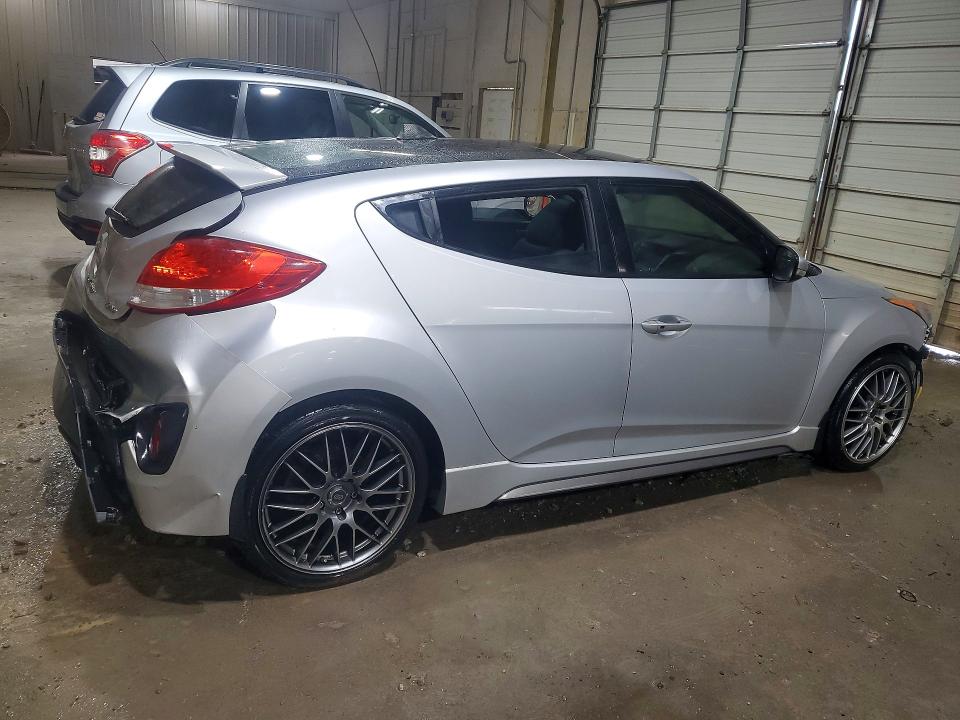 2015 Hyundai Veloster მანქანა იყიდება აუქციონზე, vin: KMHTC6AE6FU235775, აუქციონის ნომერი: 51529816