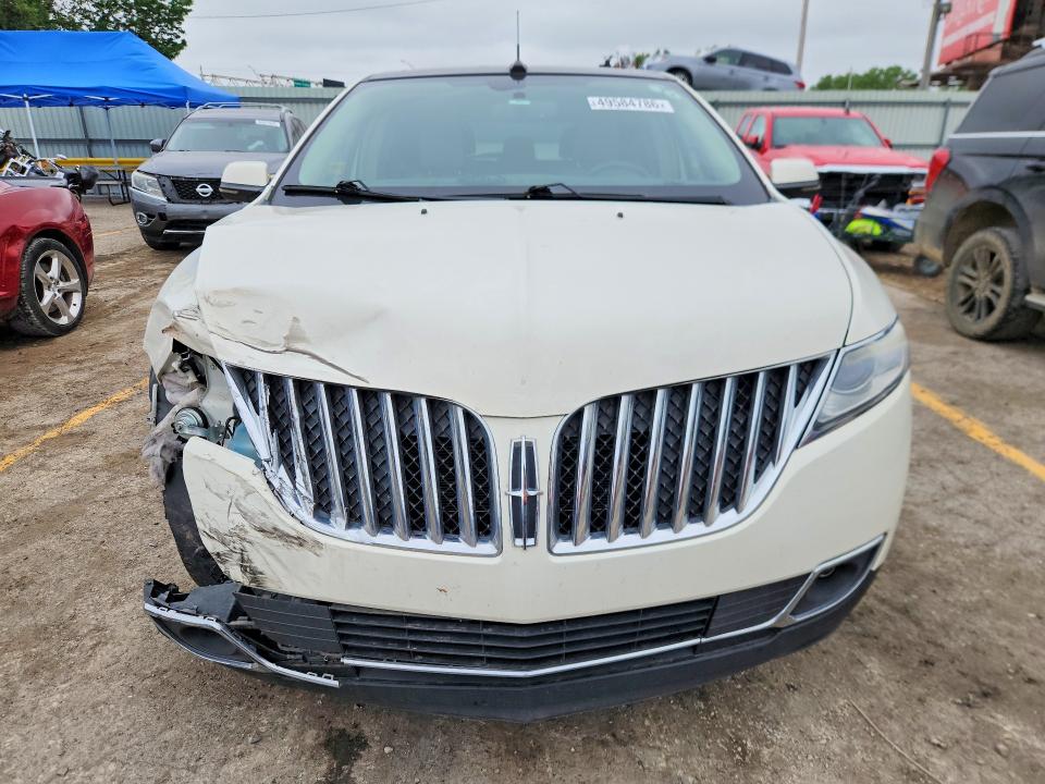 49584786 :رقم المزاد ، 2LMDJ8JKXCBL10804 vin ، 2012 Lincoln Townhouse Mkx مزاد بيع