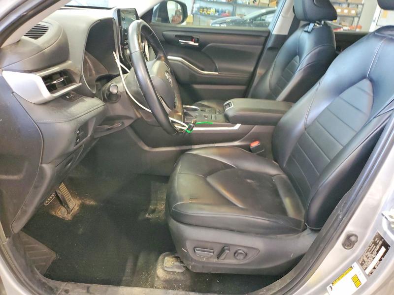 49579196 :رقم المزاد ، 5TDHZRBH2NS576175 vin ، 2022 Toyota Highlander مزاد بيع