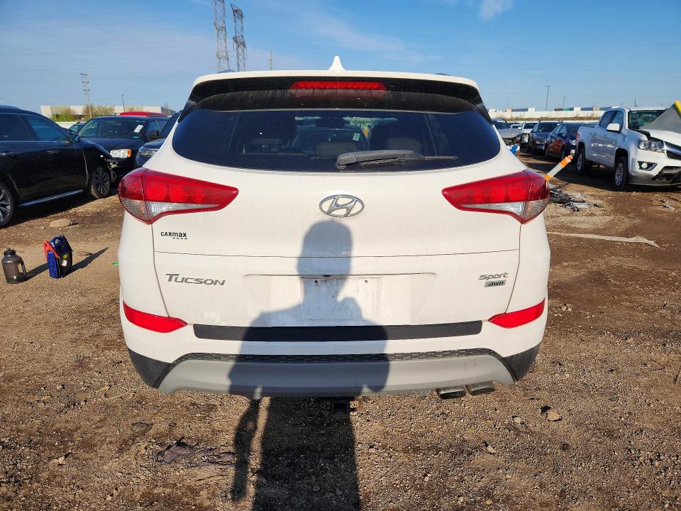 2018 Hyundai Tucson მანქანა იყიდება აუქციონზე, vin: KM8J3CAL2JU782717, აუქციონის ნომერი: 46579376