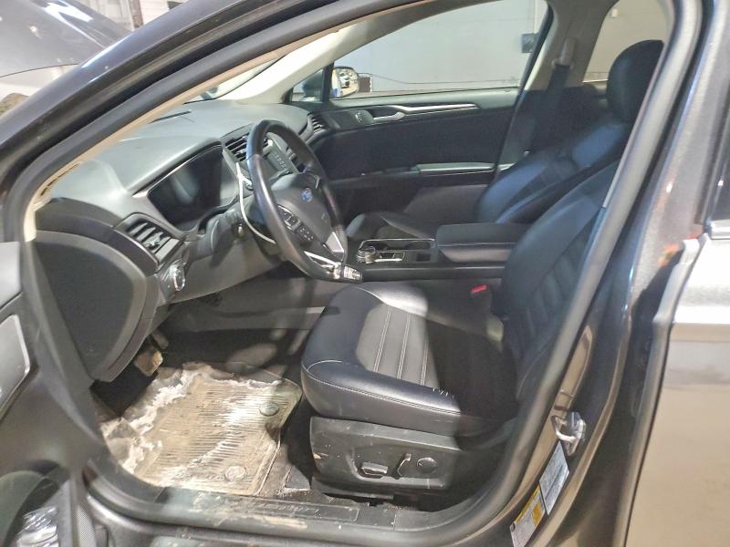 50349186 :رقم المزاد ، 3FA6P0T99JR215772 vin ، 2018 Ford Fusion مزاد بيع