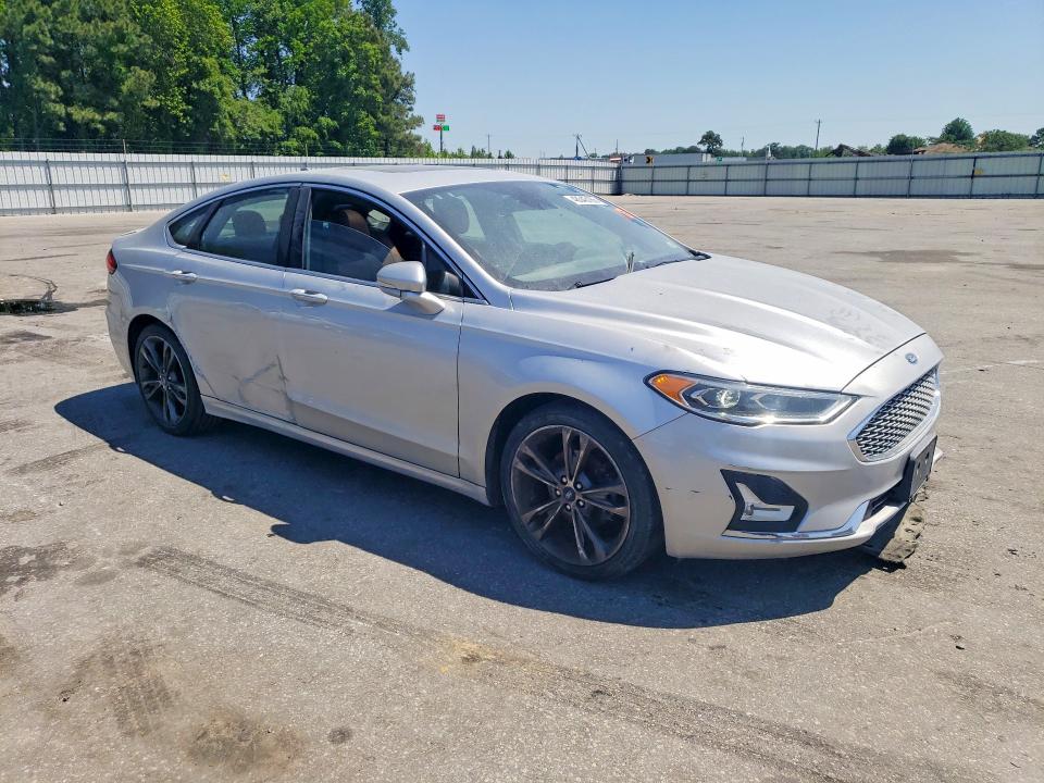 48545186 :رقم المزاد ، 3FA6P0D92KR138548 vin ، 2019 Ford Fusion مزاد بيع