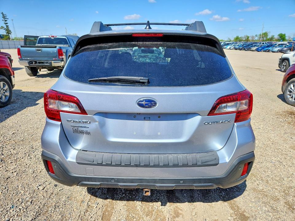 51000966 :رقم المزاد ، 4S4BSANC0J3235070 vin ، 2018 Subaru Outback مزاد بيع
