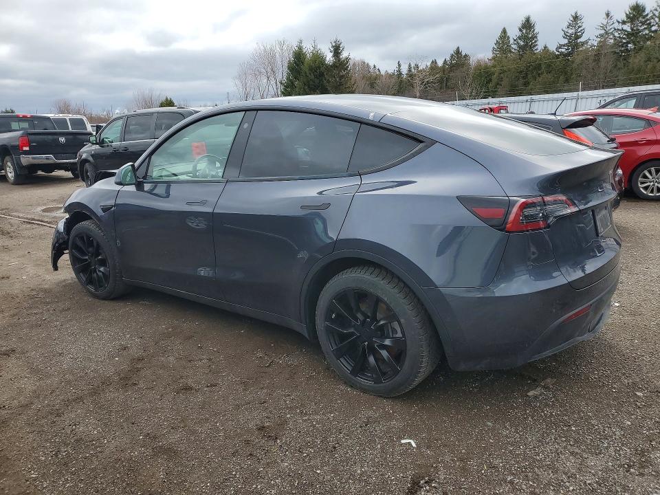 47206216 :رقم المزاد ، 7SAYGAEE1NF548626 vin ، 2022 Tesla Model Y مزاد بيع