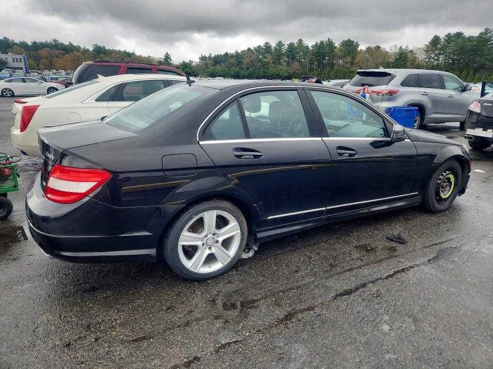 Продажа на аукционе авто 2011 Mercedes-benz C, vin: WDDGF8BB0BR134120, номер лота: 51476536