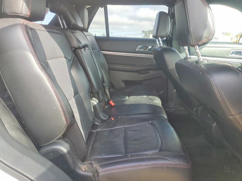51114016 :رقم المزاد ، 1FM5K8GT2JGA56489 vin ، 2018 Ford Explorer مزاد بيع